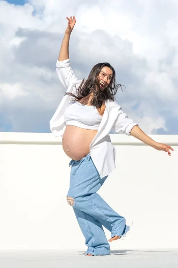 future-maman-heureuse-pleine-d-energie future-maman-heureuse-pleine-d-energie
