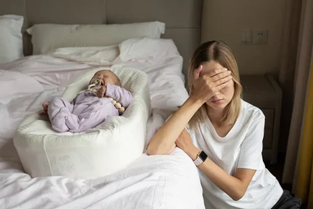 maman-fatiguee-souffrant-de-baby-blues maman-fatiguee-souffrant-de-baby-blues