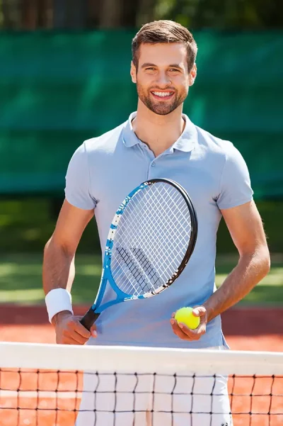 papa-content-de-faire-du-tennis papa-content-de-faire-du-tennis